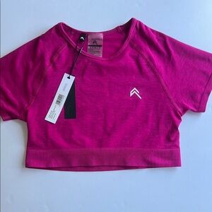 Oner Active‎ Classic 2.0  Short sleeve Crop Top Fuchsia Marl Size Large NWT